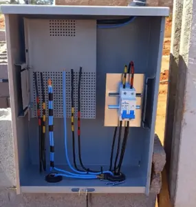 Eletricista Comercial em Goiânia - serviços elétricos para lojas e escritórios